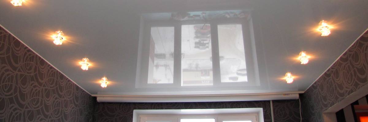 Глянцевые натяжные потолки